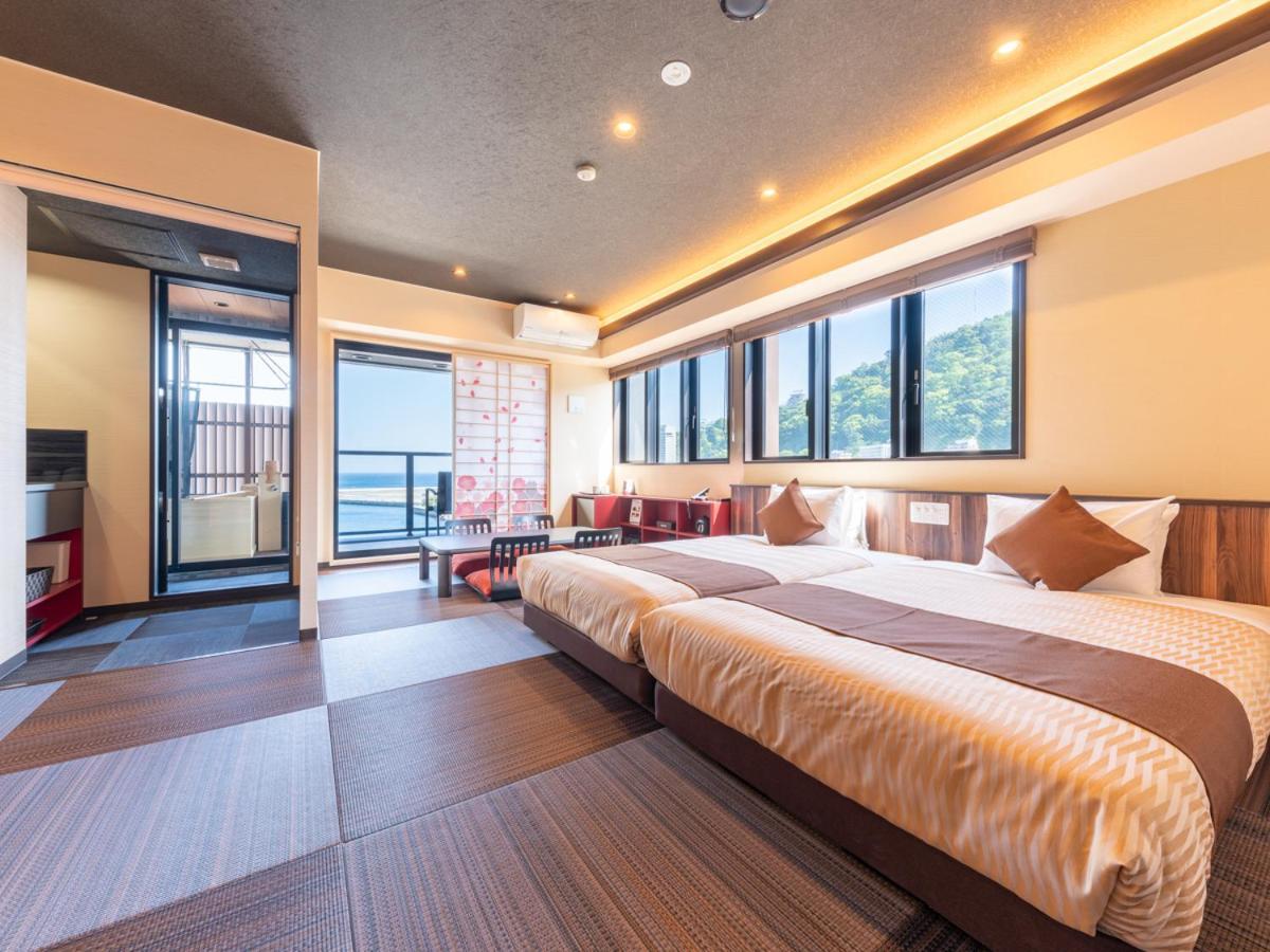 Livemax Resort Atami Ocean Екстериор снимка